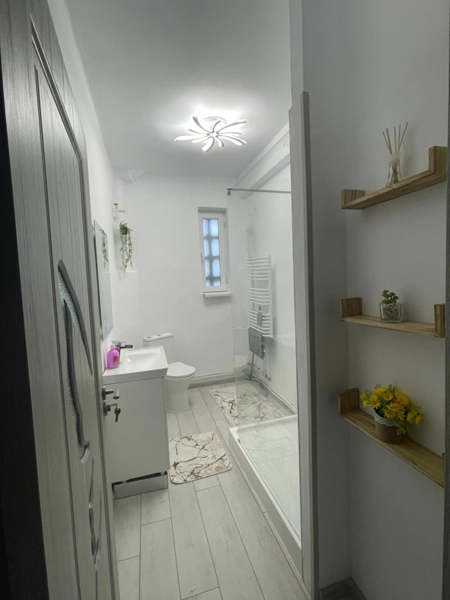 Aeroport Accommodation Bacău Zewnętrze zdjęcie